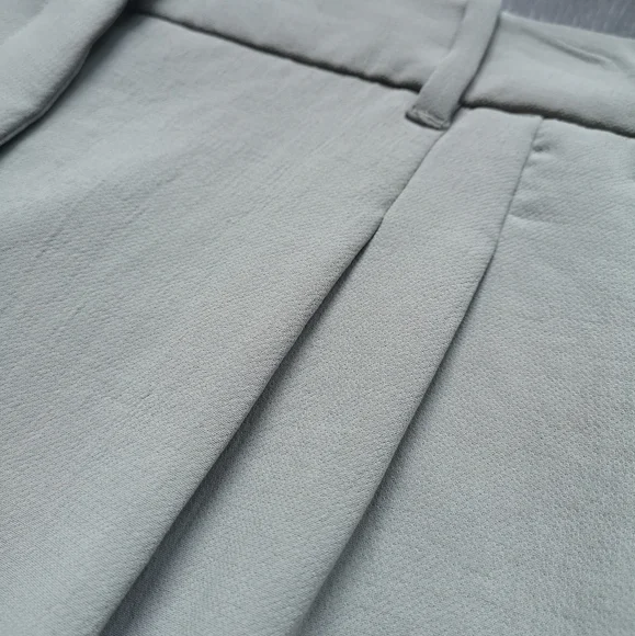 Aritzia Effortless Pant - Picture 4 of 8